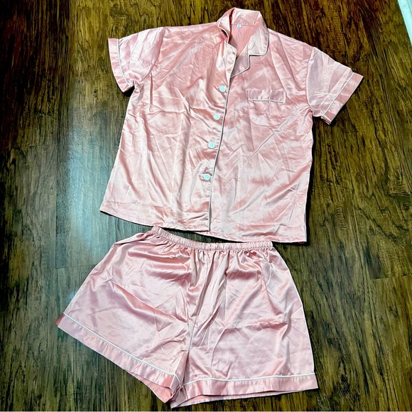 Other - Pink Silk like Pajamas Set Women's size large